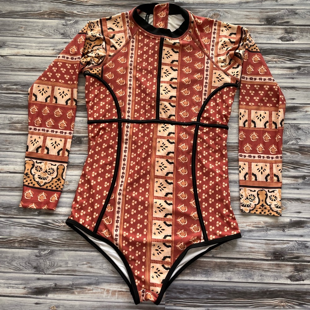 RIP CURL Saffron Skies one piece surf suit in paisley rust size 12 - Picture 5 of 13